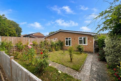 2 bedroom semi-detached bungalow for sale, Warwick Walk, Hereford, HR4