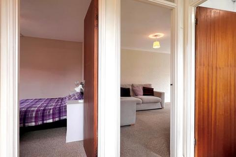 2 bedroom semi-detached bungalow for sale, Warwick Walk, Hereford, HR4