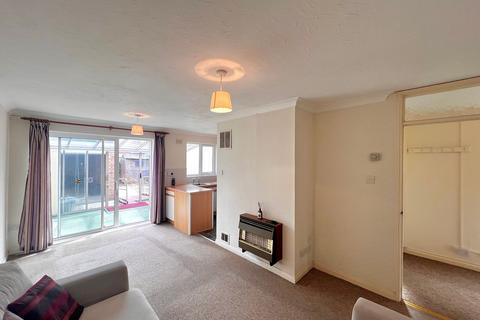2 bedroom semi-detached bungalow for sale, Warwick Walk, Hereford, HR4