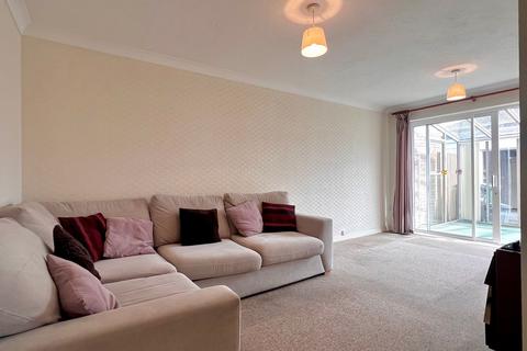 2 bedroom semi-detached bungalow for sale, Warwick Walk, Hereford, HR4