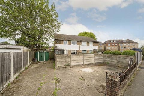 undefined, Ashford TW15