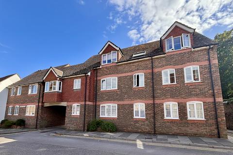 2 bedroom flat to rent, Durngate Street, Dorchester DT1