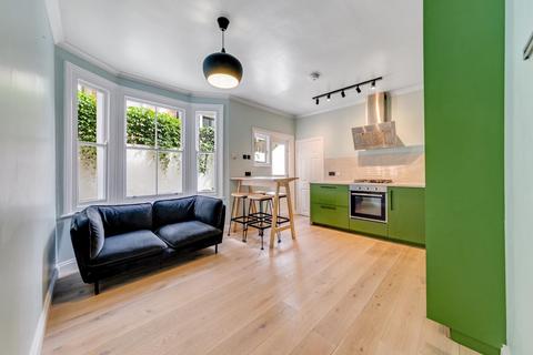 2 bedroom maisonette for sale, Oaksford Avenue, Sydenham, London