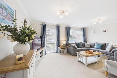 3 bedroom semi-detached house for sale, Broomhayes, Ipswich