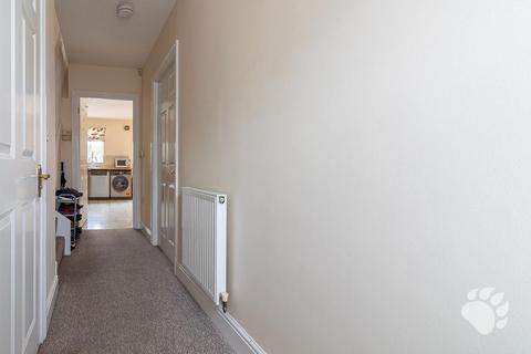 4 bedroom semi-detached house for sale, Murray Way, Wickford SS12