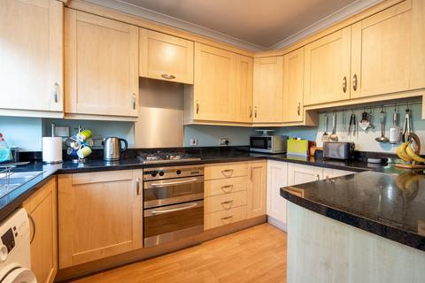 4 bedroom semi-detached house for sale, St. Edmunds Drive, Stanmore, HA7
