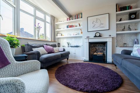 4 bedroom semi-detached house for sale, St. Edmunds Drive, Stanmore, HA7