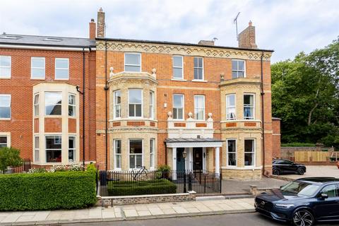 5 bedroom semi-detached house for sale, Sycamore Place, York