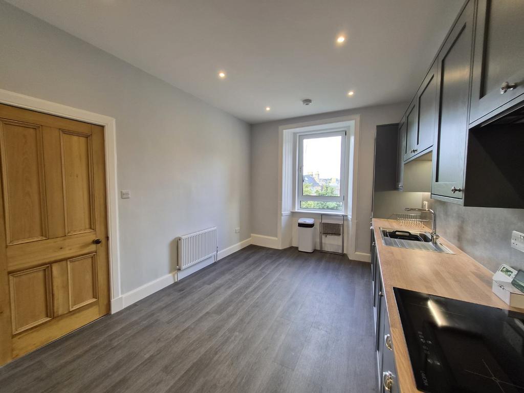 Apartment in Edinburgh - View 4