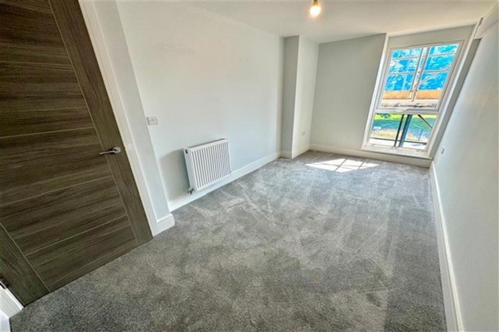 Apartment in Southampton - More