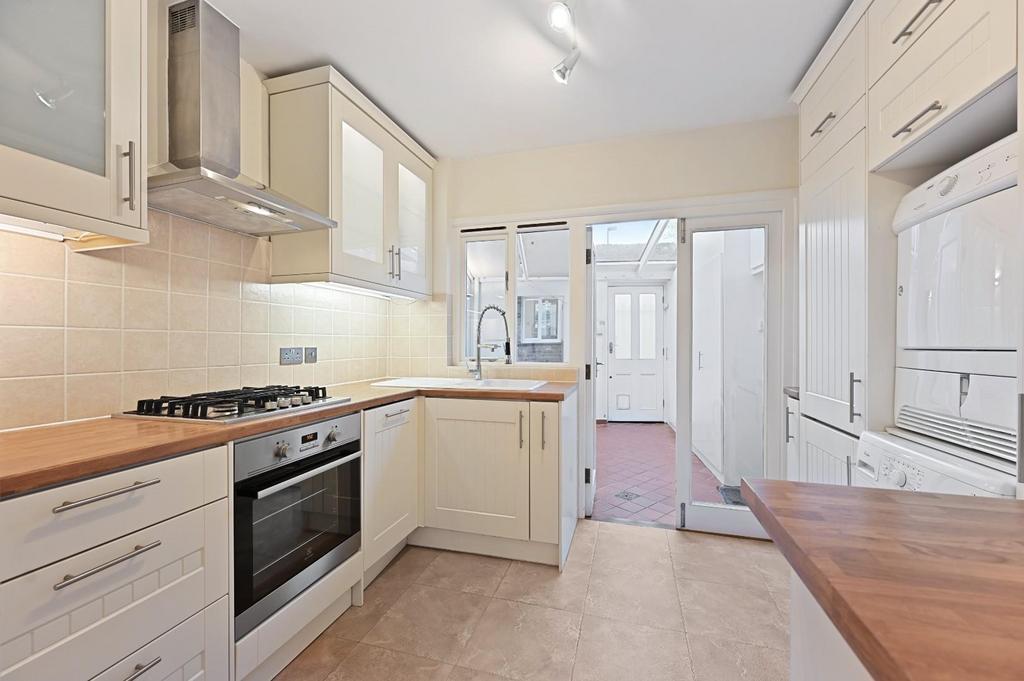House in London - View 3