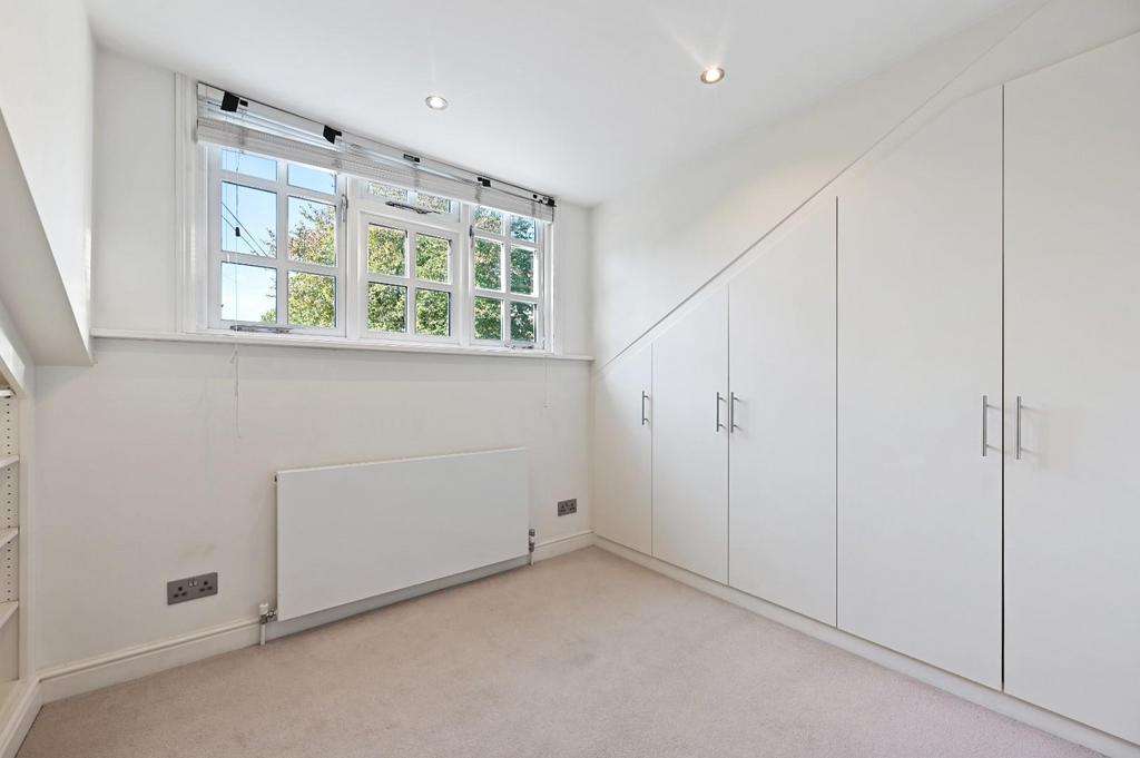 House in London - More