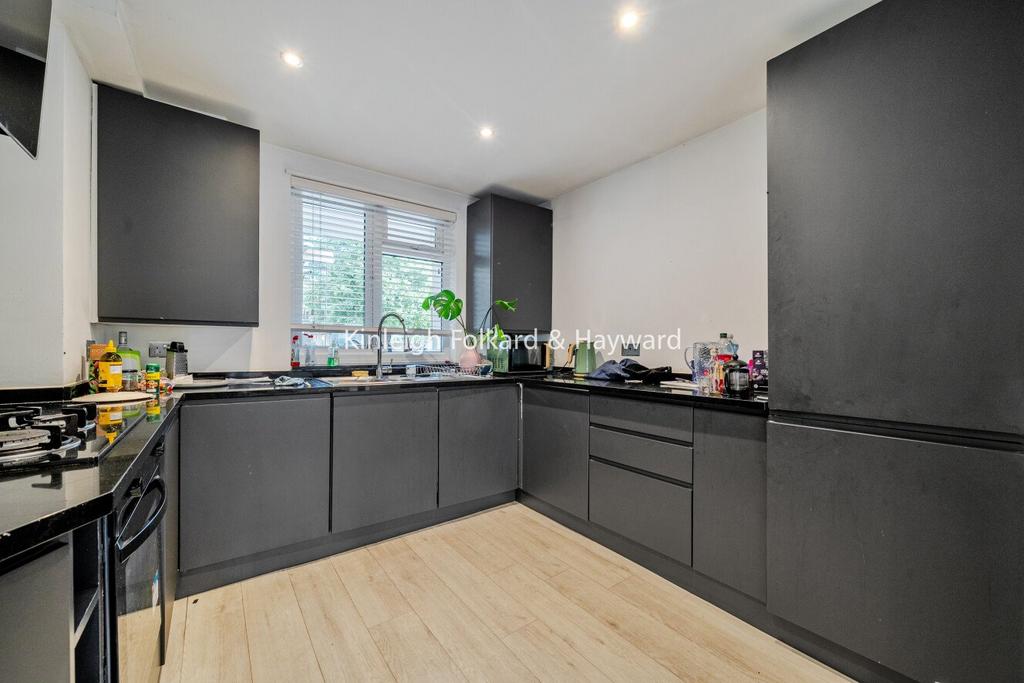 House in London, Streatham Hill - View 2