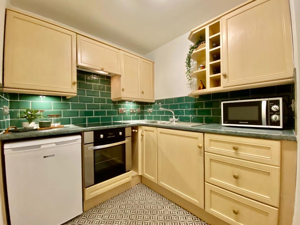 Apartment in Edinburgh, Southside - View 4