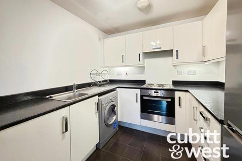 1 bedroom apartment to rent, Milton Road Southsea PO4