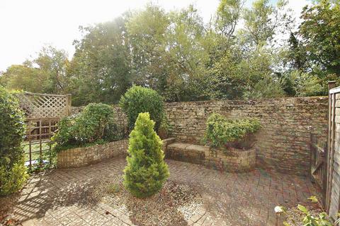 2 bedroom terraced house for sale, St Marys Mead, Witney, OX28