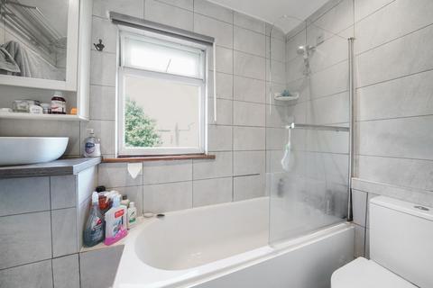 1 bedroom flat for sale, Westbury Road, Croydon, CR0
