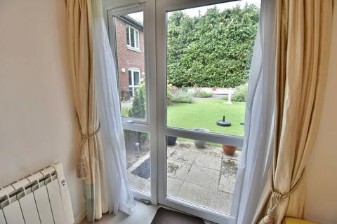 2 bedroom retirement property for sale, Ringwood Road, Ferndown, BH22
