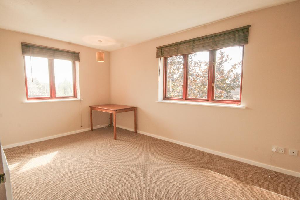 Apartment in Cambridge - View 2