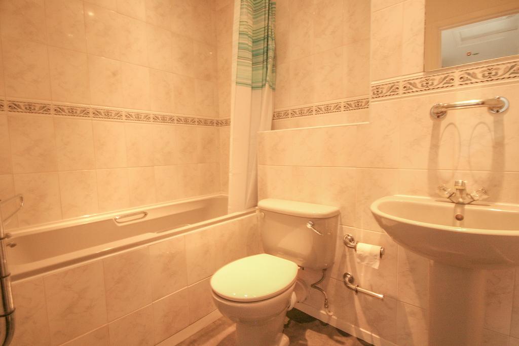 Apartment in Cambridge - View 4