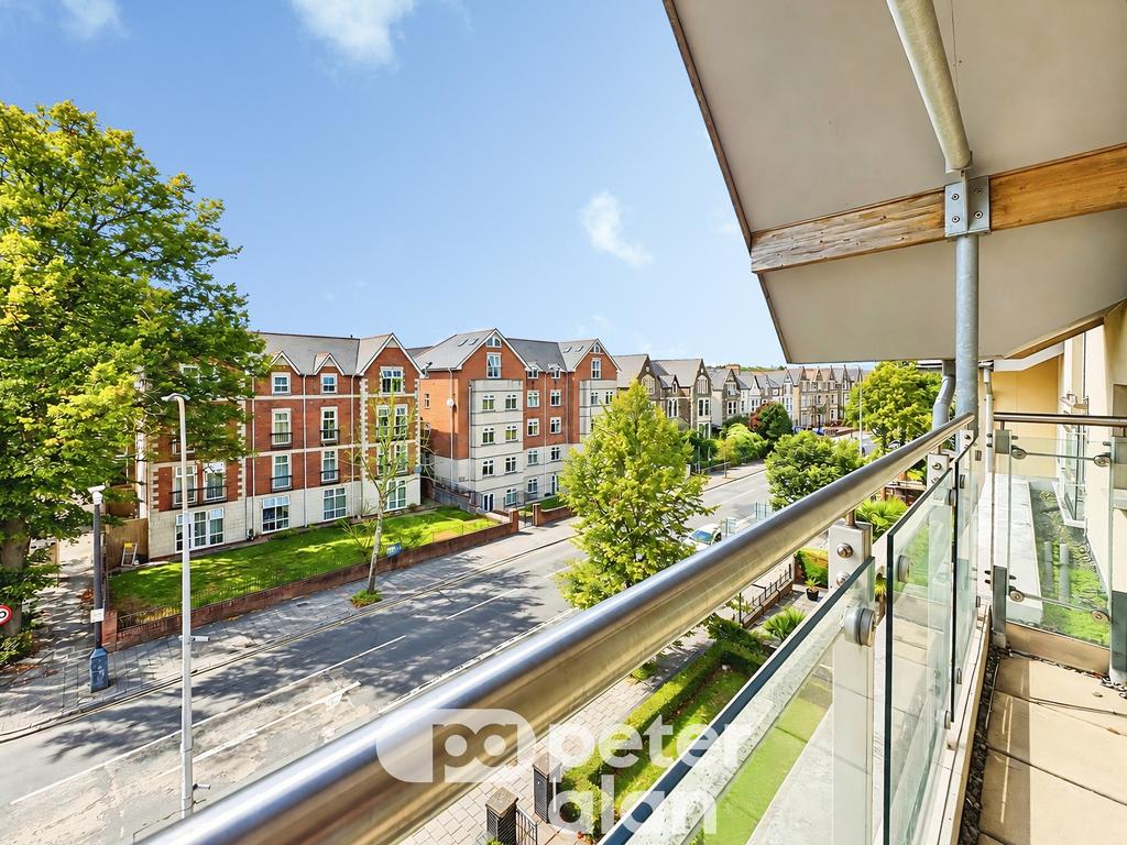 Apartment in Cardiff, Plasnewydd, Roath - View 2