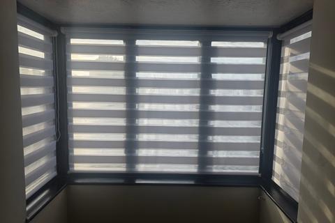 2 bedroom apartment to rent, Gravesend, Kent, DA12