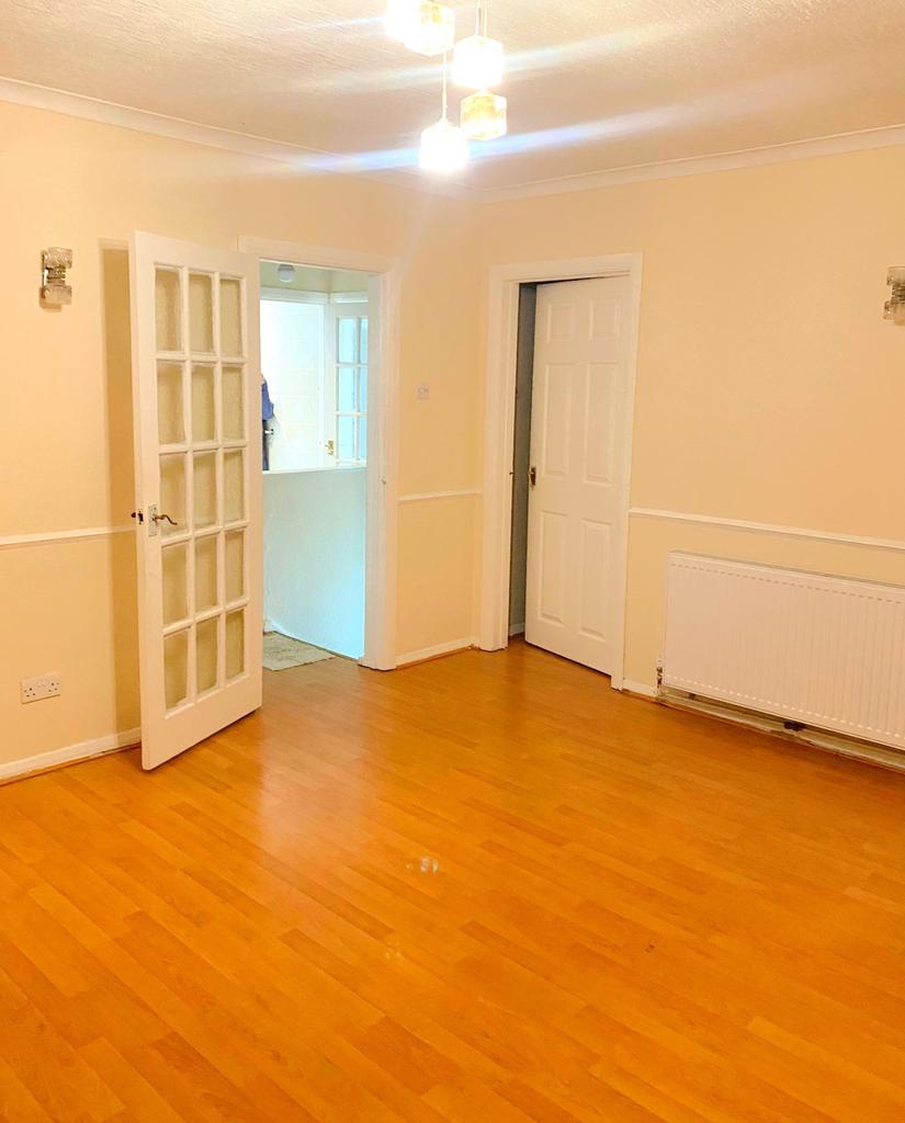 Apartment in Harrow - View 5
