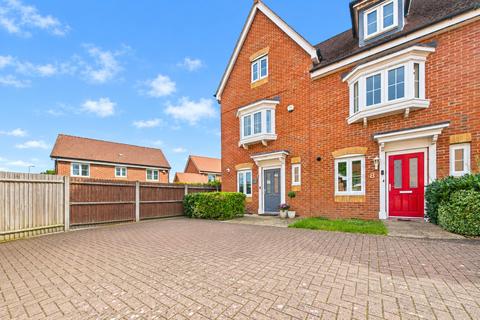 3 bedroom semi-detached house for sale, Pryor Close, Tilehurst, Reading, Berkshire, RG31
