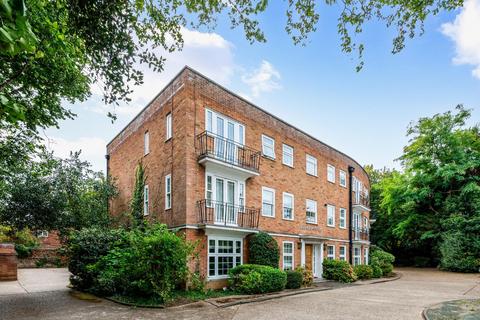 Ashley Road, Epsom