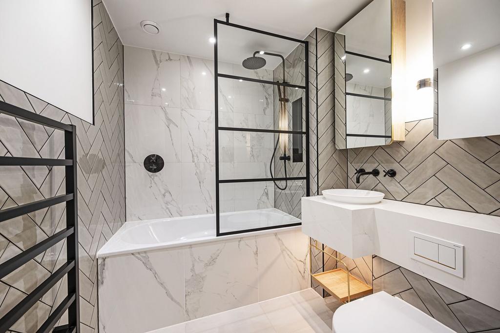 Apartment in Old Street - View 4