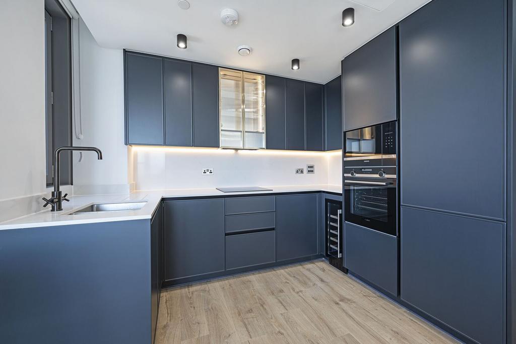 Apartment in Old Street - View 3