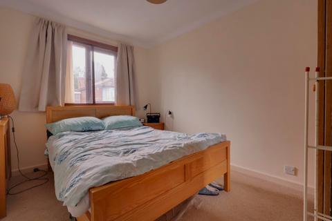 1 bedroom flat for sale, West Street, Havant