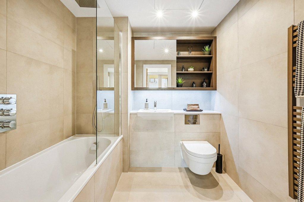 Apartment in Nine Elms - View 4