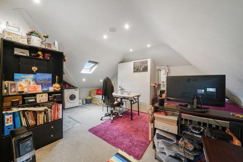Studio for sale, Norbury Avenue, Thornton Heath, CR7