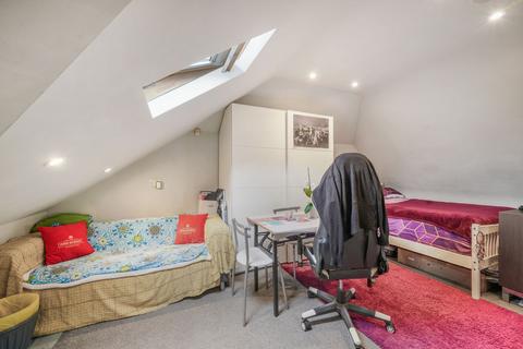 Studio for sale, Norbury Avenue, Thornton Heath, CR7