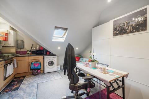 Studio for sale, Norbury Avenue, Thornton Heath, CR7