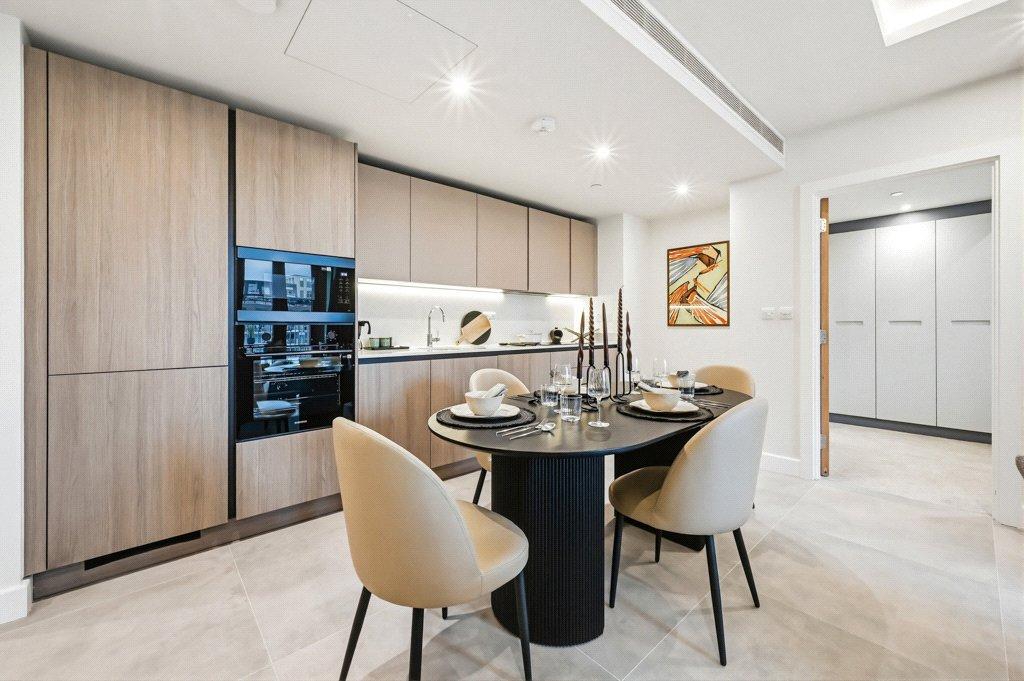 Apartment in London - More