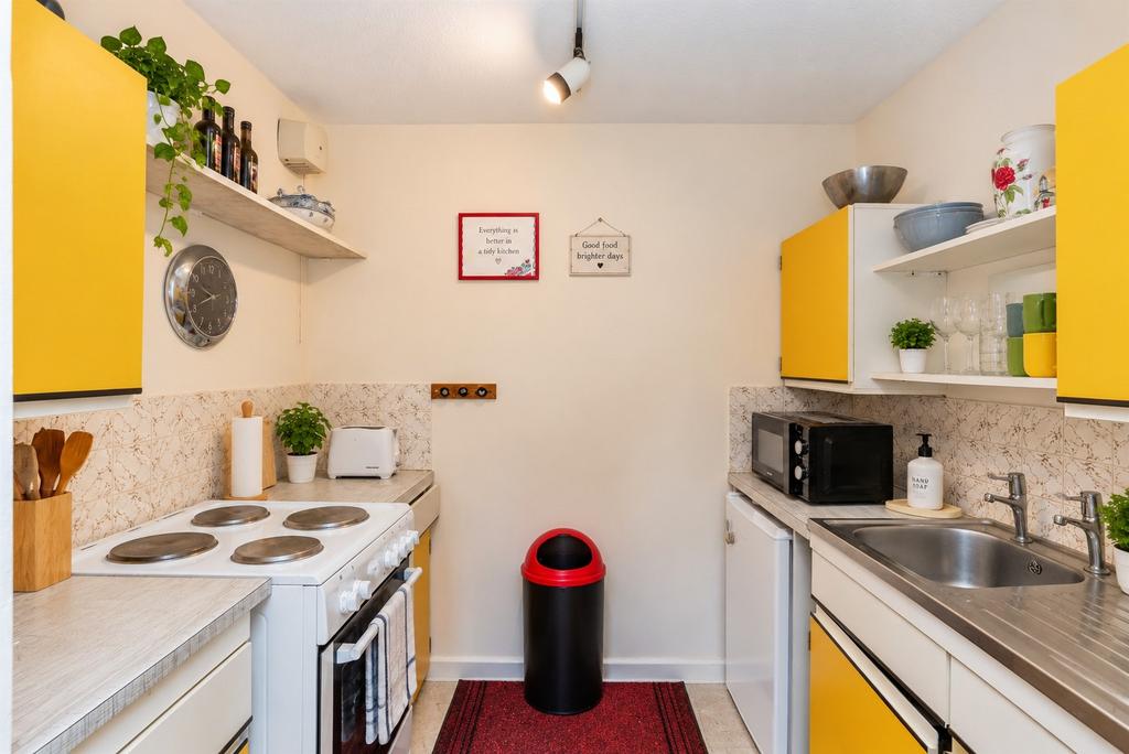 House in Test Valley, Romsey - View 5