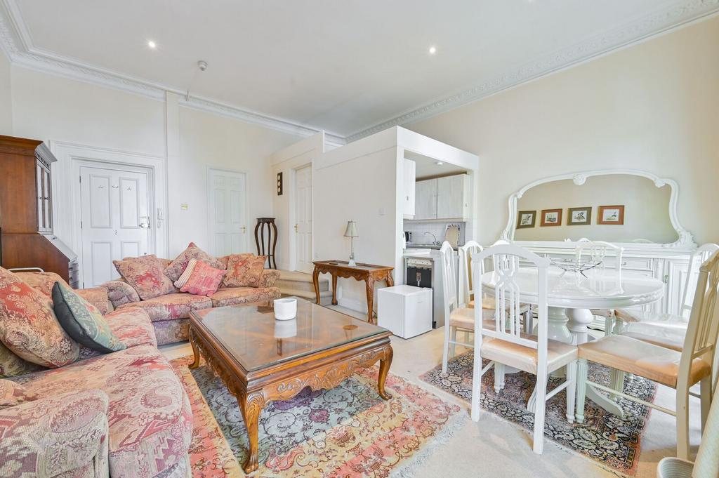 Apartment in London - View 2