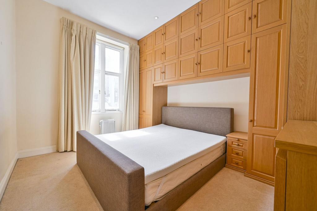 Apartment in London - View 4