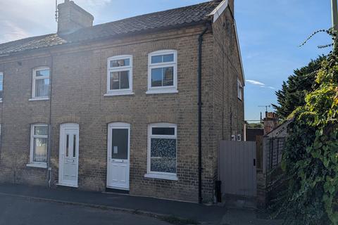 2 bedroom end of terrace house to rent, Albion Street, Saxmundham, IP17