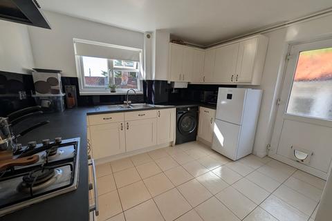 2 bedroom end of terrace house to rent, Albion Street, Saxmundham, IP17