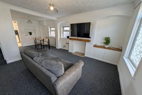 2 bedroom end of terrace house to rent, Albion Street, Saxmundham, IP17