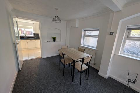 2 bedroom end of terrace house to rent, Albion Street, Saxmundham, IP17