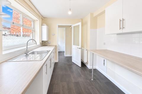 2 bedroom terraced house to rent, Steynburg Street, East Riding of Yorkshi HU9