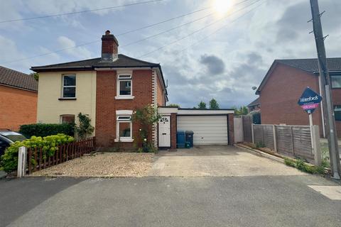 3 bedroom semi-detached house for sale, Albert Street, Fleet GU51