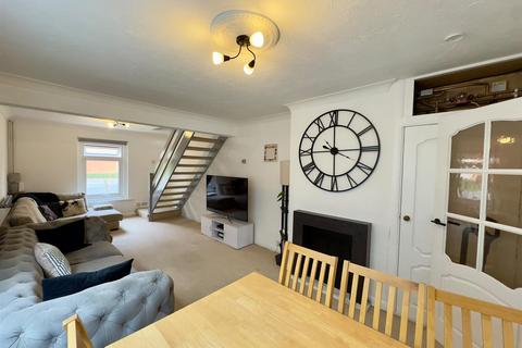 3 bedroom semi-detached house for sale, Albert Street, Fleet GU51