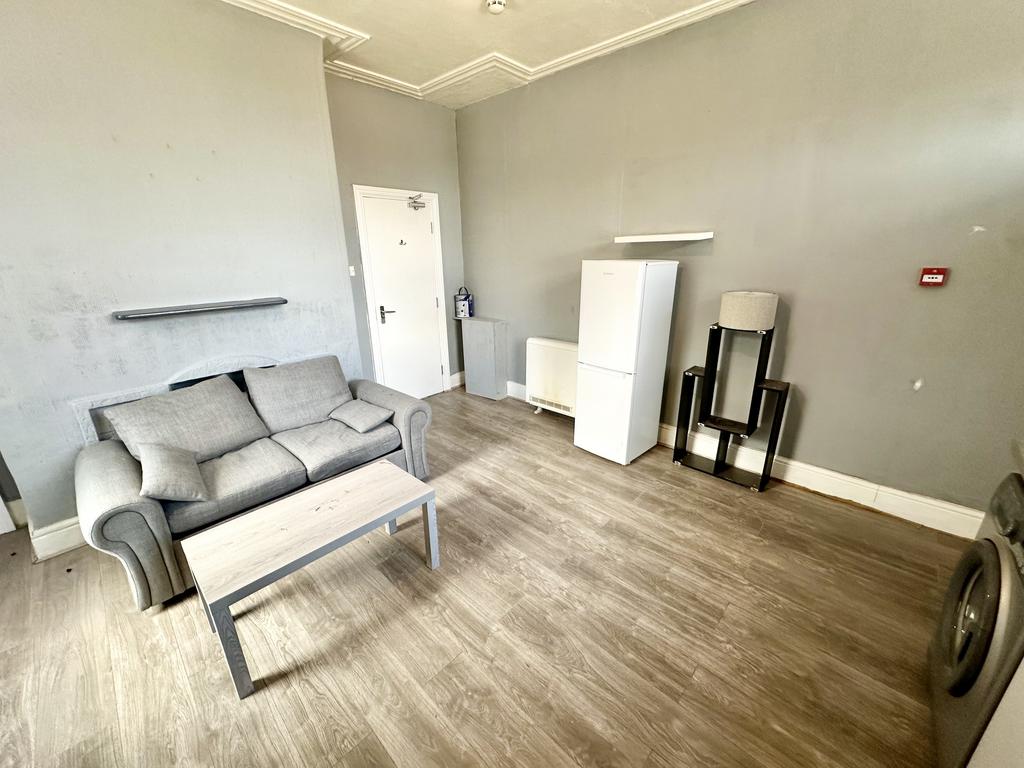House in LEEDS - View 5