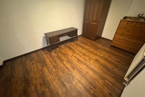 2 bedroom bungalow to rent, Bell Road, Trysull WV5