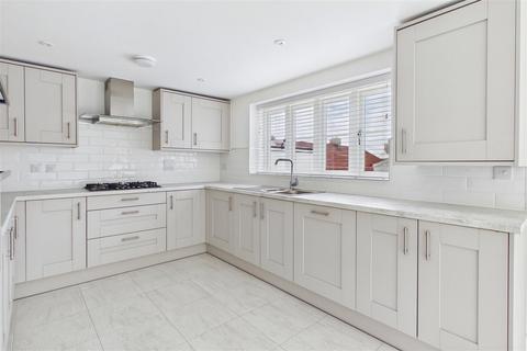 3 bedroom detached house for sale, Stret Tregwestek, Newquay TR8